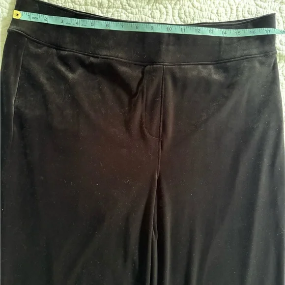 SPANX Holiday- Velour Slit Hem Pants- 1X - Picture 5 of 8
